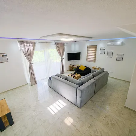 Villa Asja