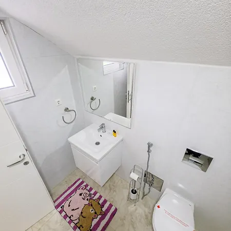 Asja Villa *