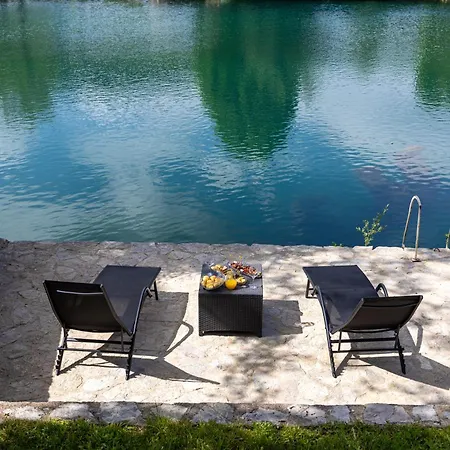 Villa Asja *