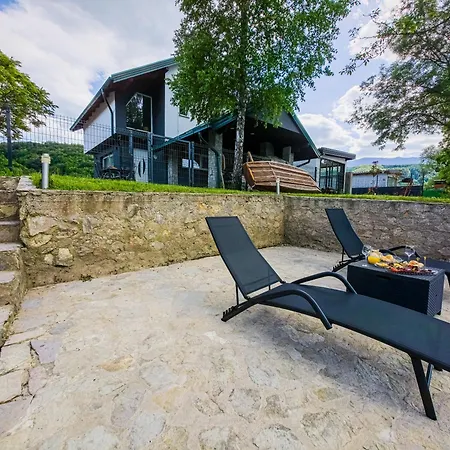Asja Villa